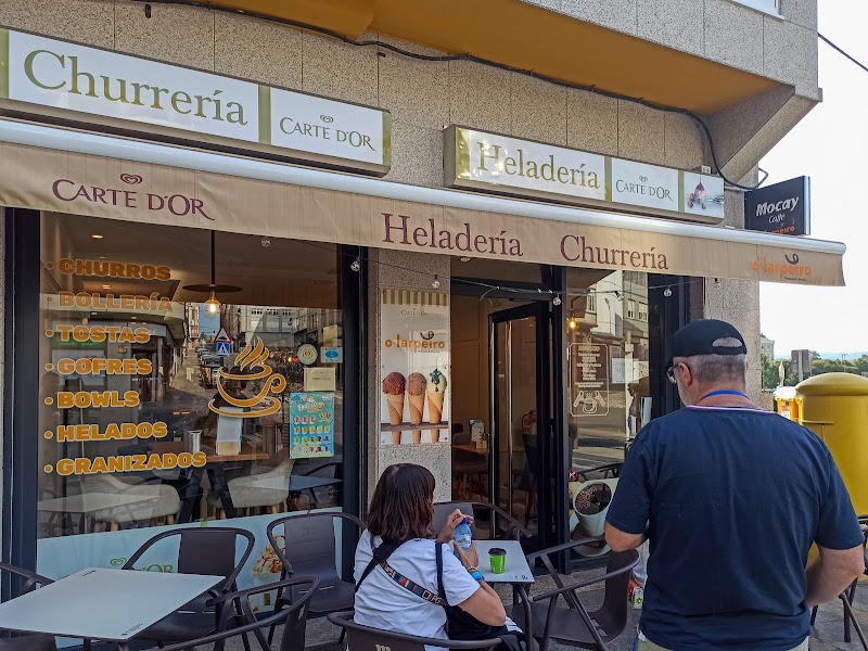 Churrería-Heladería O Larpeiro
