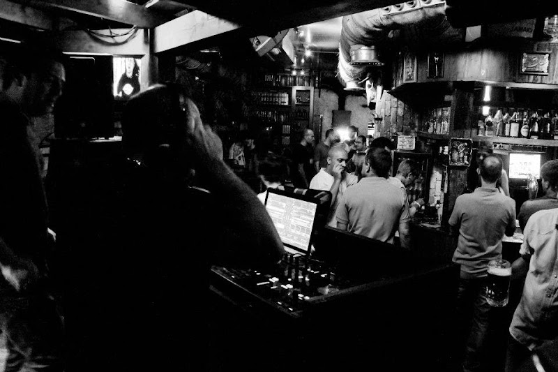 Sala Revolver